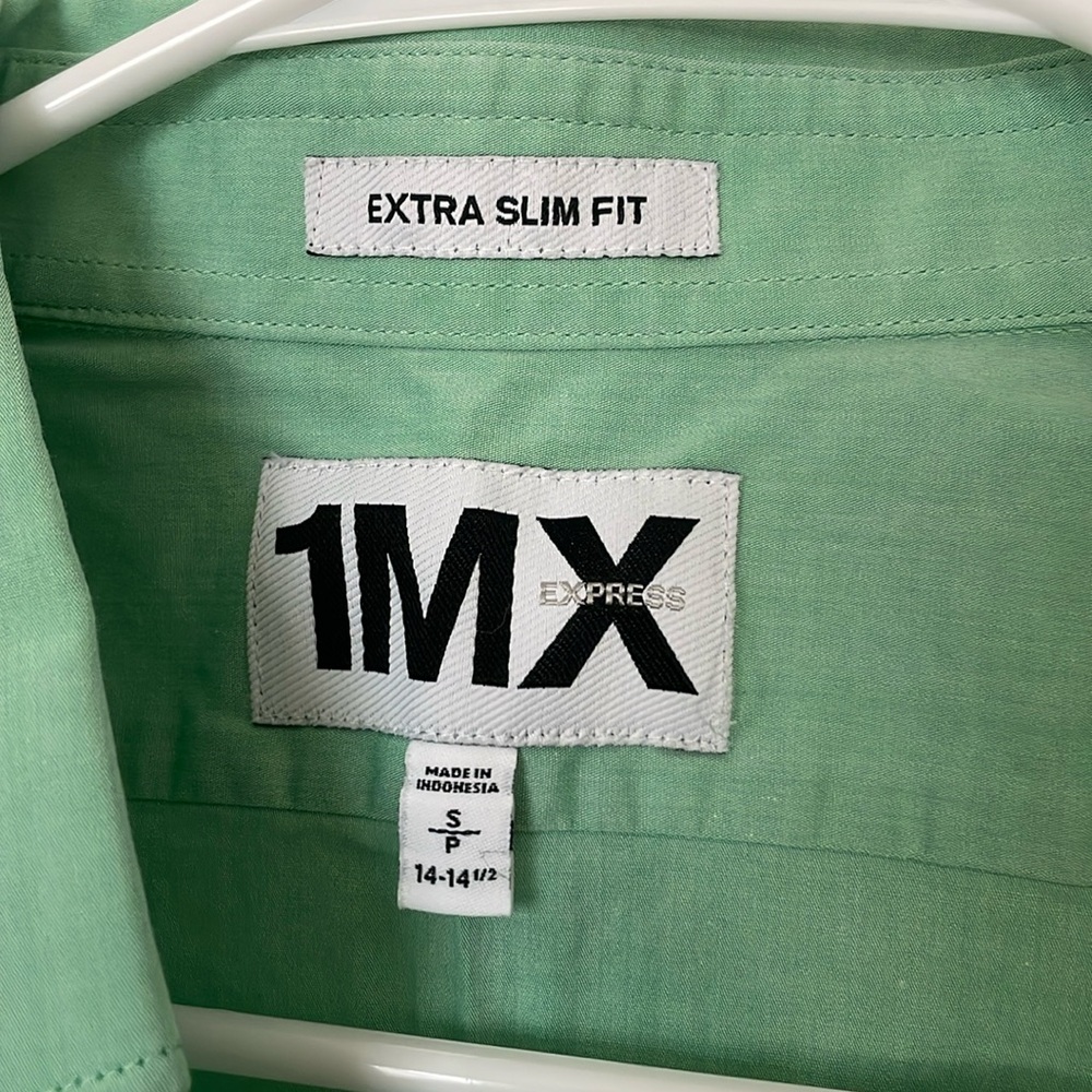 Express button down - Picture 3 of 4